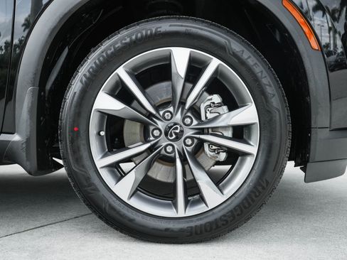 Used 2024 INFINITI QX60 Luxe image 25