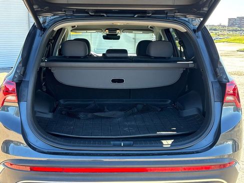 Used 2022 Hyundai Santa Fe SEL w/ Convenience Package image 5