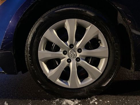 Used 2022 Toyota Corolla LE w/ Carpet Mat Package (TMS) image 25