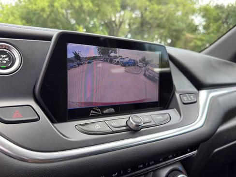 Used 2019 Chevrolet Blazer LT FWD image 15
