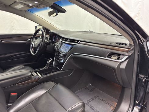 Used 2019 Cadillac XTS Luxury image 37