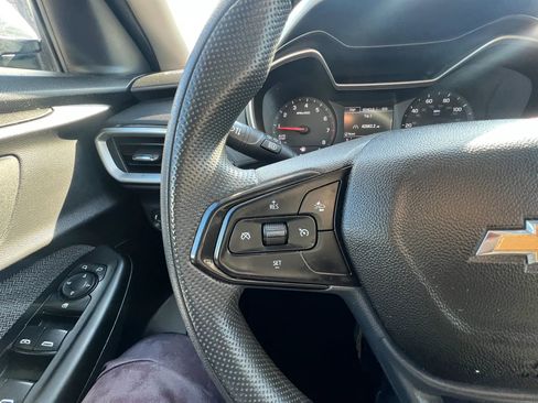 Used 2021 Chevrolet TrailBlazer LS image 15