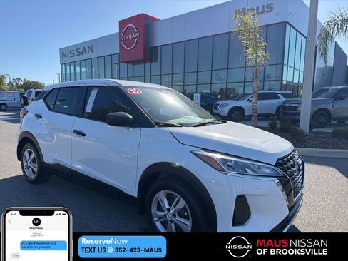 Certified 2025 Nissan Kicks Play S image 1