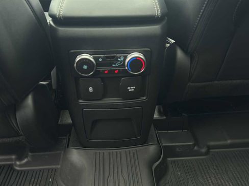 Used 2022 Ford Explorer Limited w/ Equipment Group 301A image 35