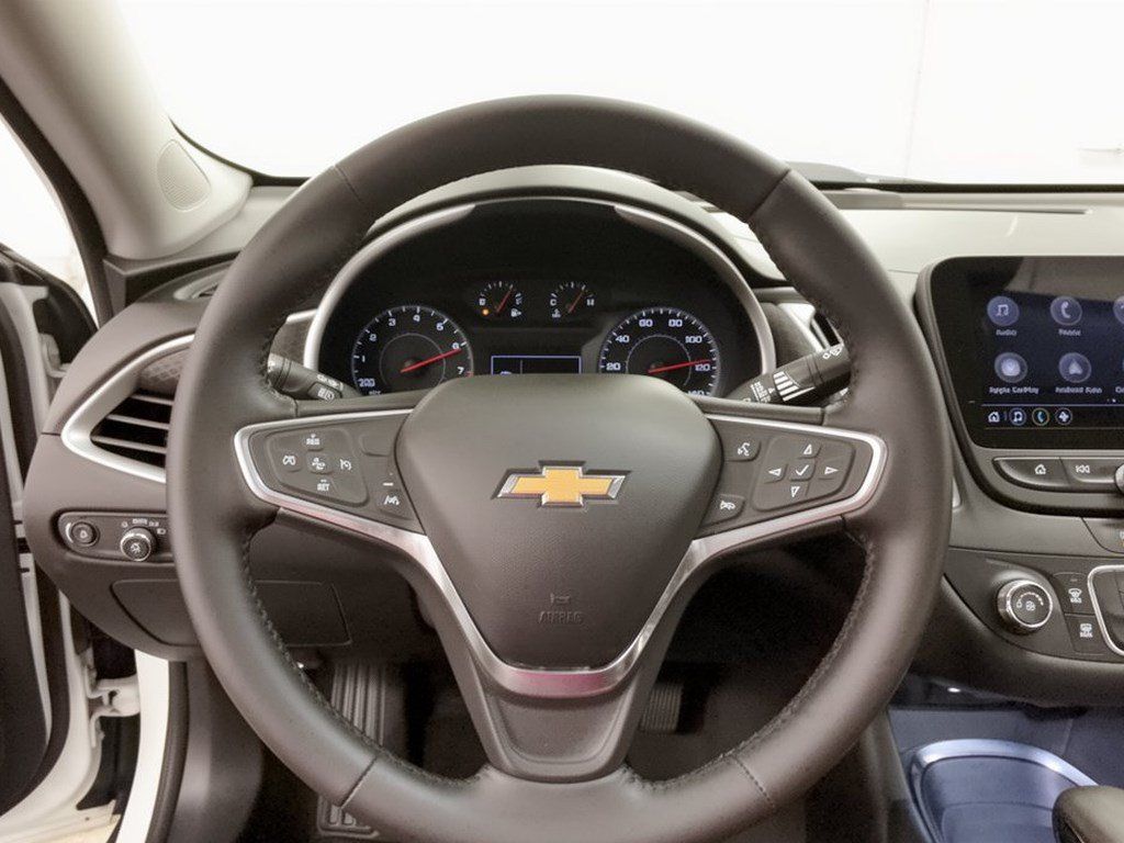 Used 2022 Chevrolet Malibu RS FWD image 10
