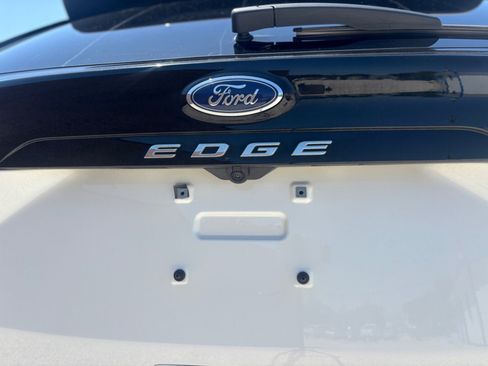 Certified 2023 Ford Edge SEL w/ Convenience Package image 10