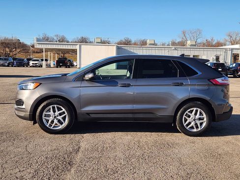 Used 2024 Ford Edge SEL image 4