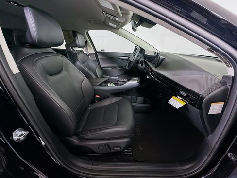 Used 2025 Kia EV6 Wind image 31