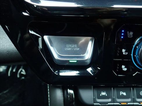 Used 2024 GMC Sierra 1500 AT4X image 24