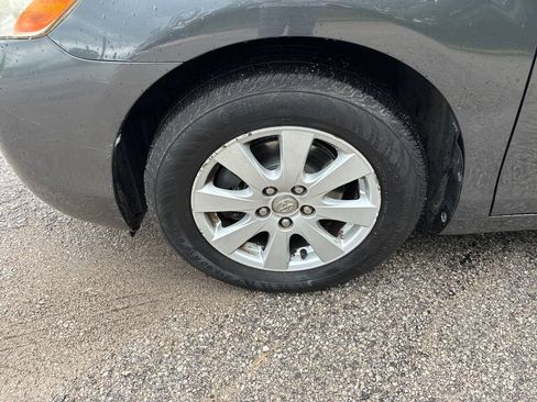 Used 2009 Toyota Camry XLE FWD image 9