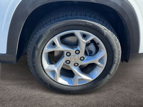 Used 2024 Chevrolet Trax LS w/ LS Convenience Package image 7