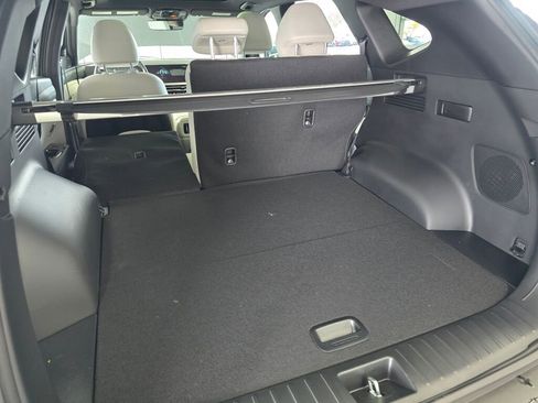 New 2026 Hyundai Tucson Limited w/ Tow & Go Package image 17