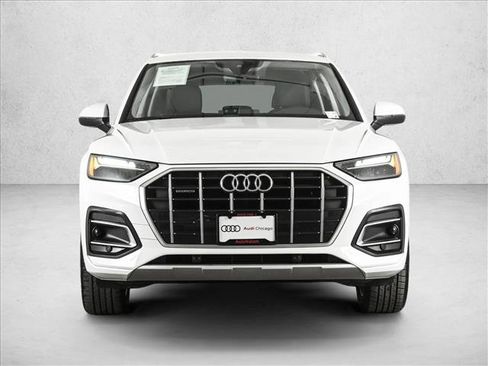 Used 2023 Audi Q5 2.0T Premium w/ Convenience Package image 2