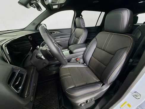 New 2026 Chevrolet Traverse High Country w/ LPO, Floor Liner Package image 11