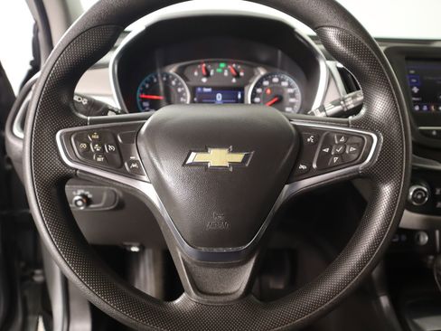 Used 2024 Chevrolet Equinox LS w/ LS Convenience Package image 3