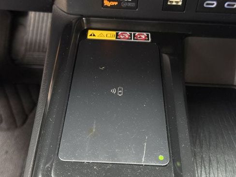 Used 2025 Toyota Camry LE image 22