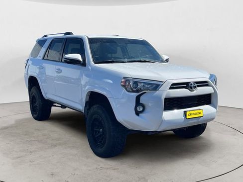 Used 2023 Toyota 4Runner SR5 Premium w/ Moonroof Package AWD/4WD image 7