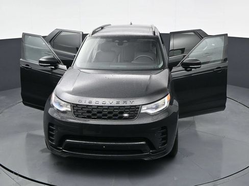 Used 2024 Land Rover Discovery Dynamic SE AWD/4WD image 41