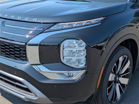 New 2025 Mitsubishi Outlander SEL image 9