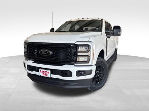 New 2026 Ford F250 Lariat w/ Black Appearance Package AWD/4WD image 1