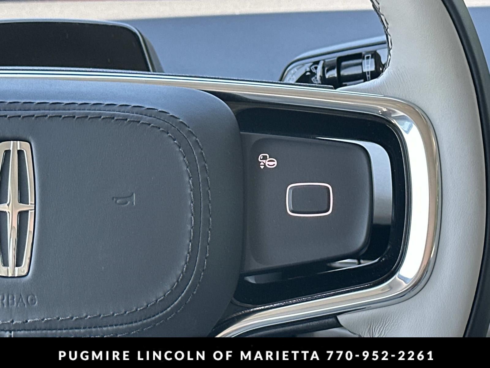 New 2026 Lincoln Navigator Premiere AWD/4WD image 28