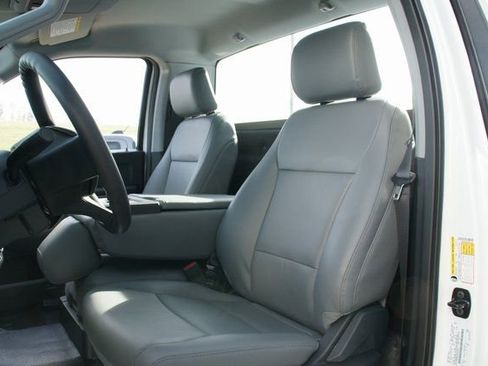 New 2026 Ford F250 XL w/ F-250 >10K GVWR Package image 18