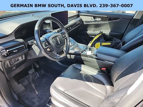 Used 2021 Lincoln Nautilus FWD w/ Equipment Group 101A image 9