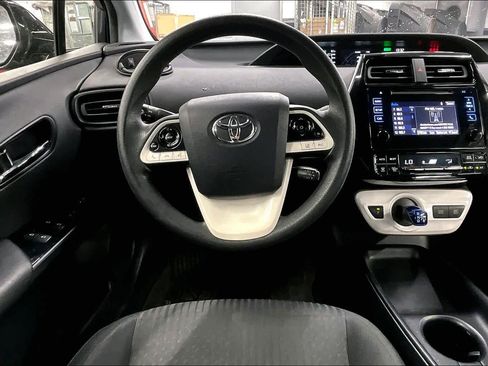 Used 2017 Toyota Prius Two w/ Prius Two Safety Plus Package image 5