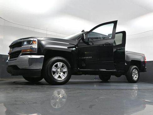 Used 2019 Chevrolet Silverado 1500 LT AWD/4WD image 45