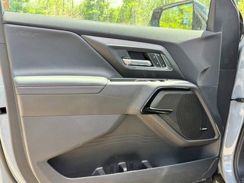 New 2025 Chevrolet Silverado EV RST image 18