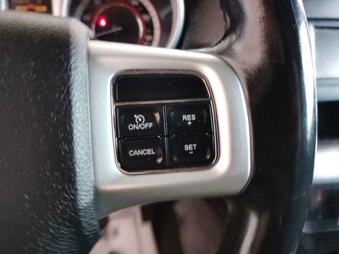 Used 2018 Dodge Journey SXT w/ Connectivity Group FWD image 25