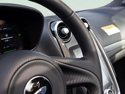 New 2025 McLaren GTS image 40