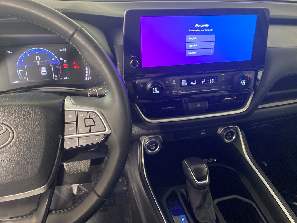 Used 2024 Toyota Grand Highlander AWD image 17