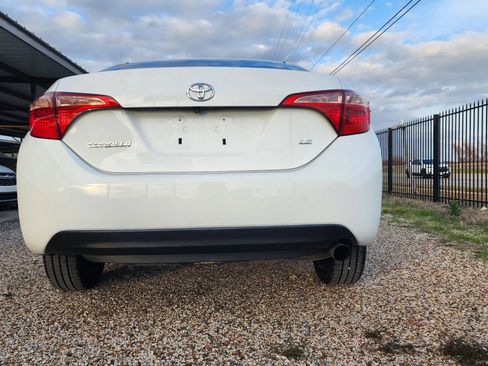 Used 2019 Toyota Corolla LE image 10