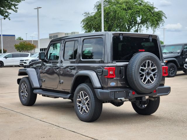 New 2026 Jeep Wrangler Unlimited Sahara AWD/4WD image 4