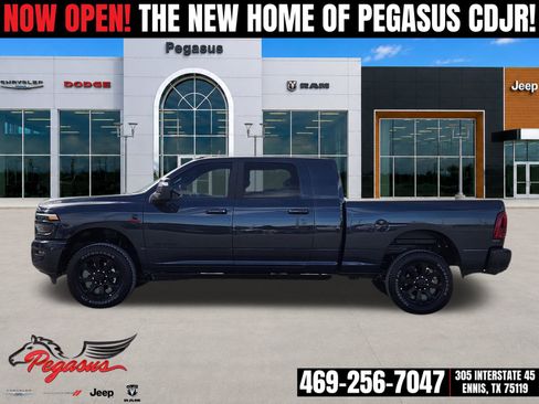 New 2025 RAM 2500 Laramie AWD/4WD image 3