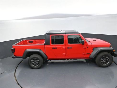 New 2025 Jeep Gladiator Sport image 16