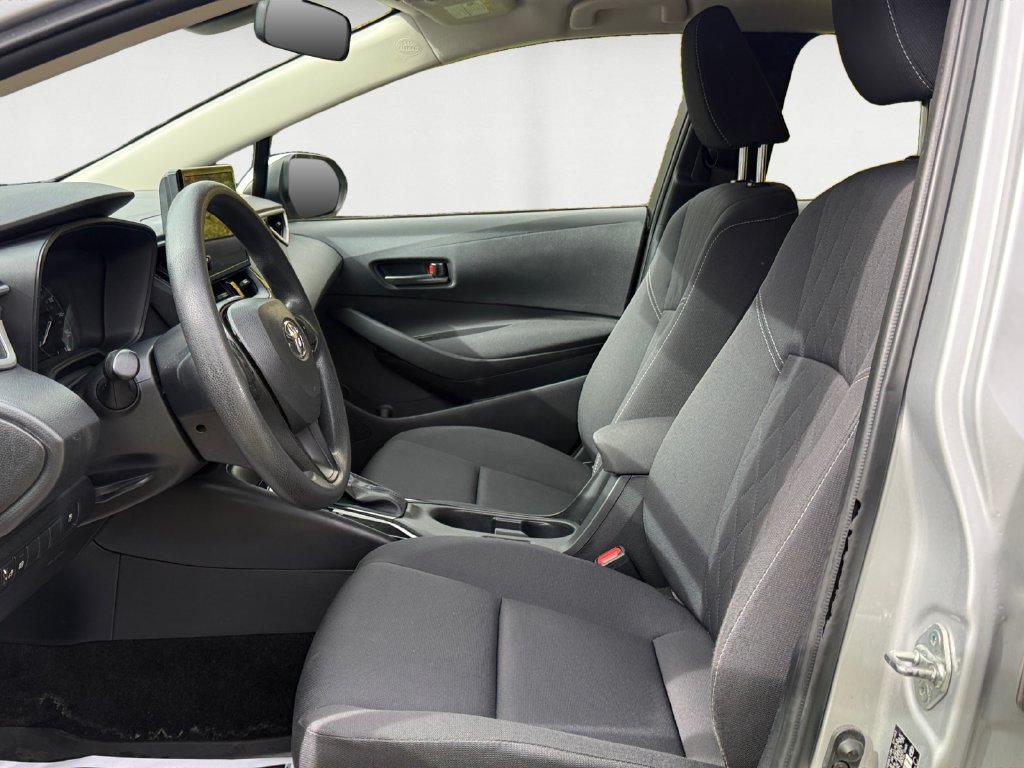 Used 2023 Toyota Corolla LE AWD/4WD image 9