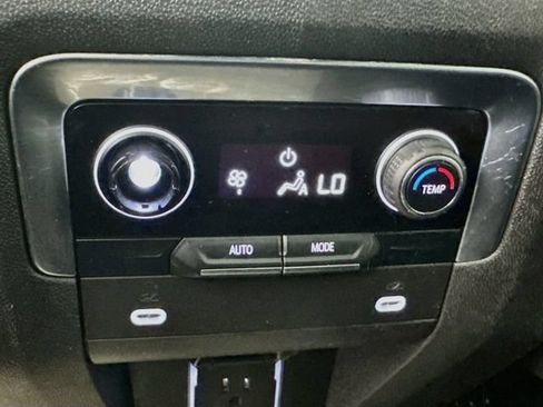 Used 2023 Chevrolet Tahoe Z71 AWD/4WD image 32