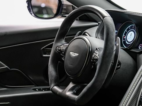 Used 2020 Aston Martin DB11 AMR RWD image 18