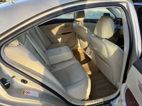 Used 2011 Lexus ES 350 4dr Sedan image 11