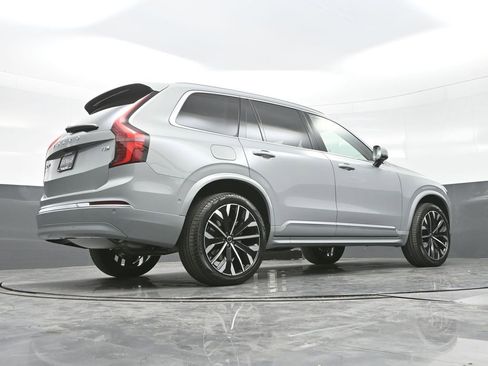 New 2026 Volvo XC90 T8 Ultra w/ Protection Package Premier AWD/4WD image 14