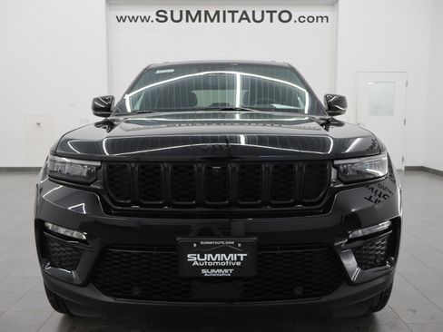 Used 2025 Jeep Grand Cherokee Limited w/ Luxury Tech Group II image 26