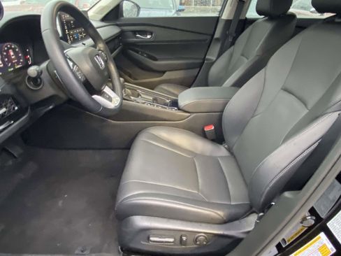 Used 2025 Honda Accord Touring image 13