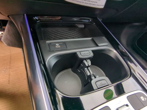 Certified 2025 Mercedes-Benz GLA 250 image 8
