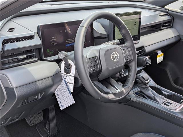 Used 2026 Toyota RAV4 SE w/ Convenience Package AWD/4WD image 3