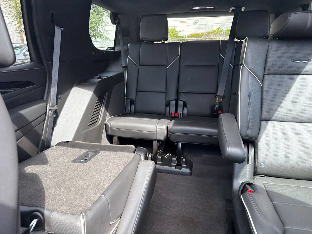 Used 2024 Cadillac Escalade Sport w/ Touring Package AWD/4WD image 33