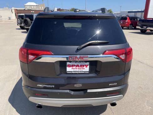 Used 2018 GMC Acadia SLT w/ LPO, Floor Liner Package AWD/4WD image 4