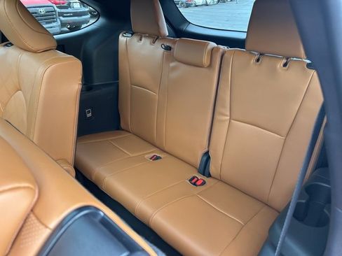 New 2026 Toyota Highlander Platinum image 17