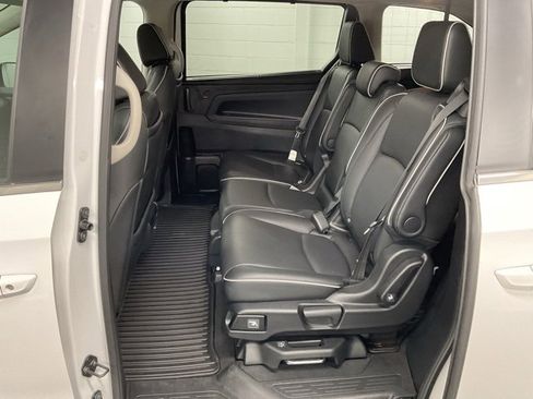 Certified 2025 Honda Odyssey Touring image 14